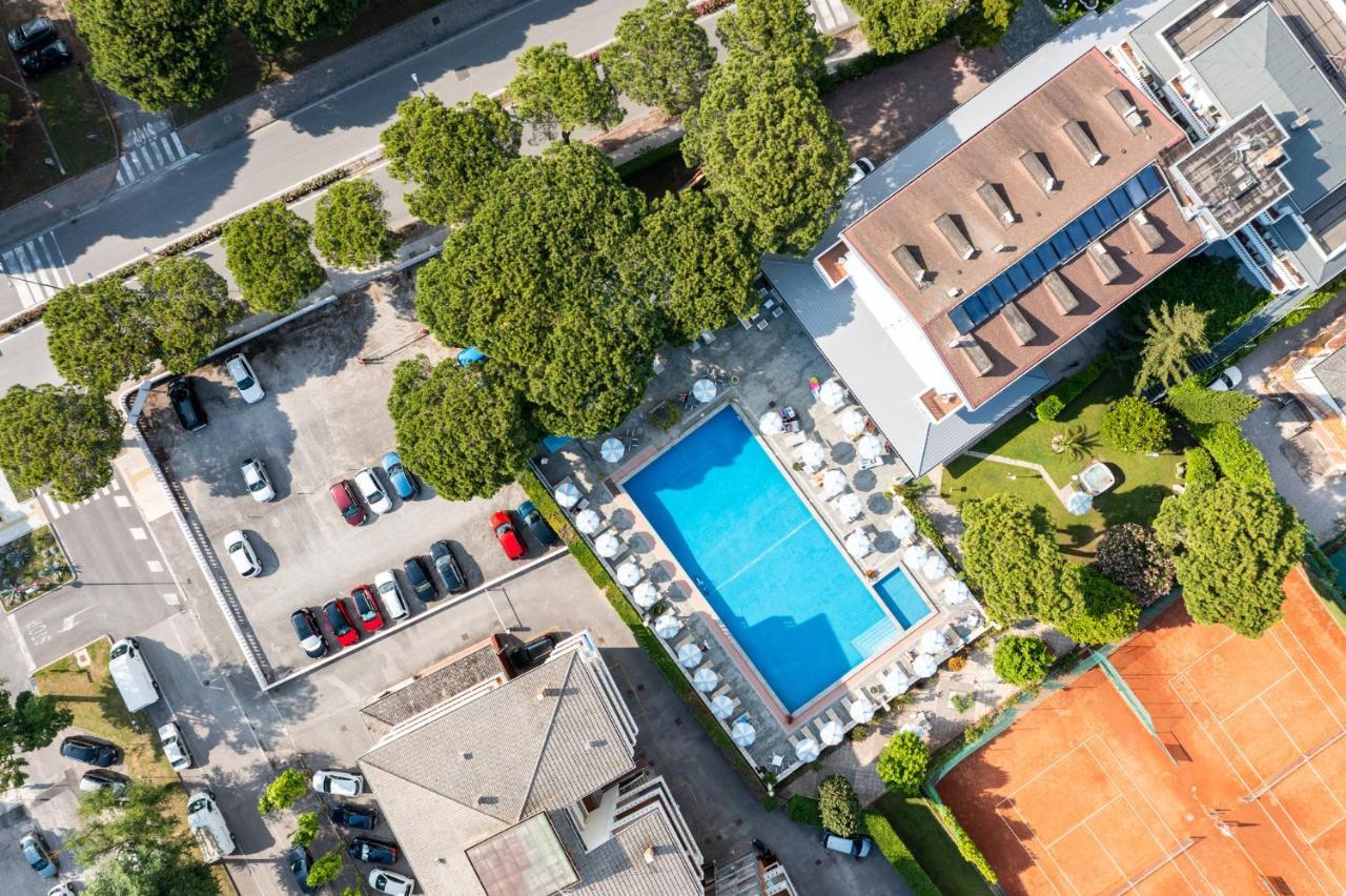 Hotel Al Cigno Λινιάνο Σαμπιαντόρο Εξωτερικό φωτογραφία