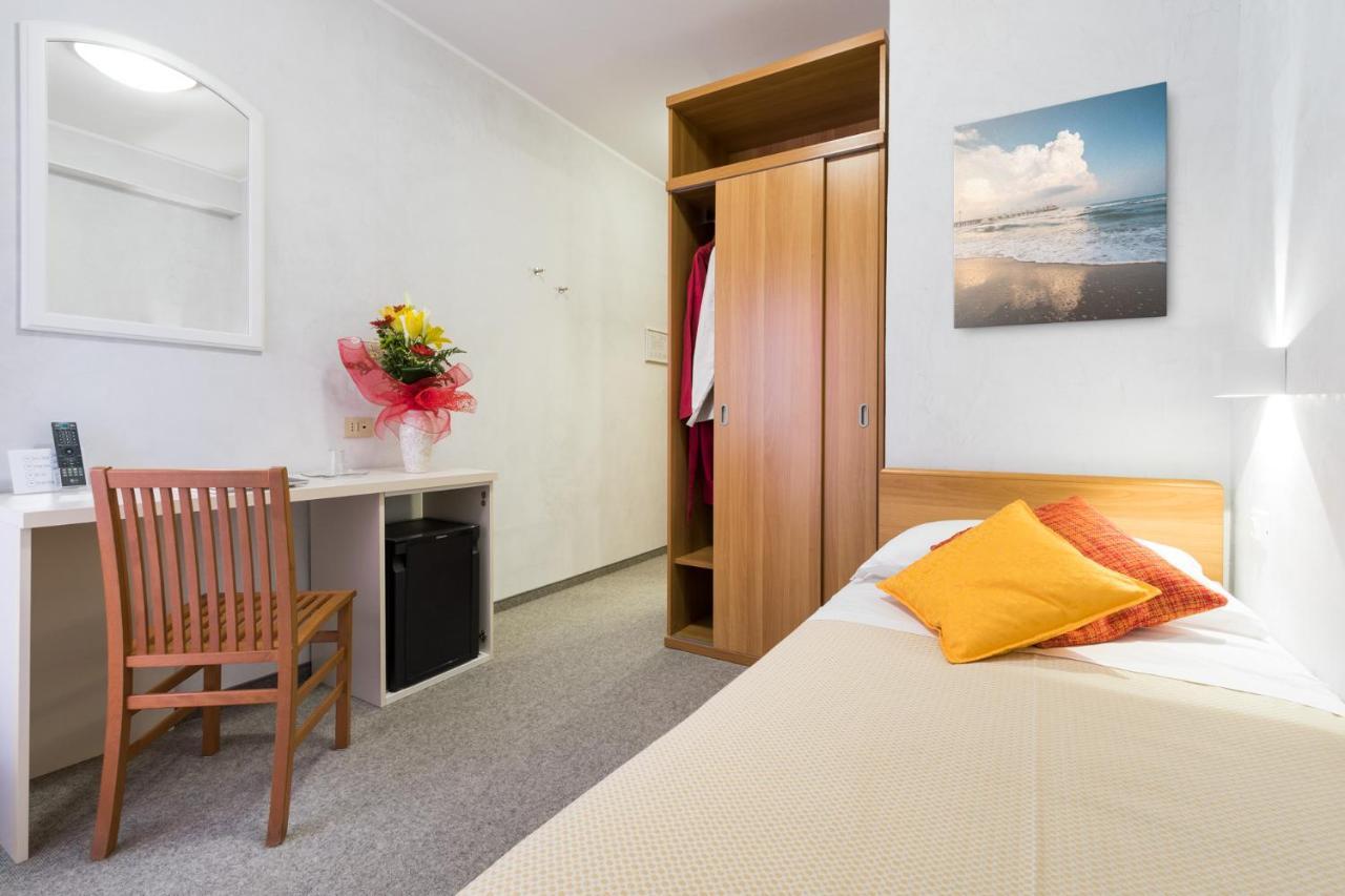 Hotel Al Cigno Λινιάνο Σαμπιαντόρο Εξωτερικό φωτογραφία